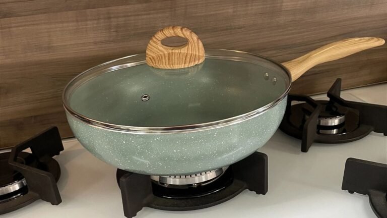 O Ritual de 5 Minutos: O Segredo para uma Wok Antiaderente por Anos